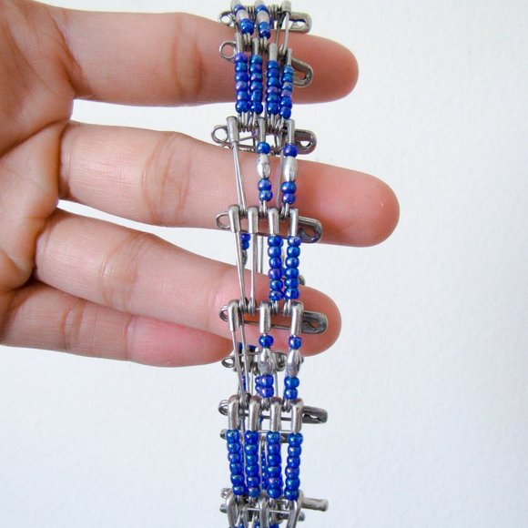 Gorgeous Vintage Style Handmade Beaded Safety Pin Statement Necklace - Picture 4 of 5